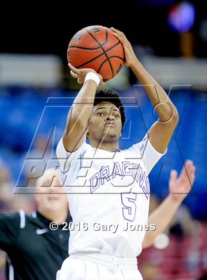 Thumbnail 2 in Sacramento vs. Whitney (CIF SJS D2 Semifinal) photogallery.