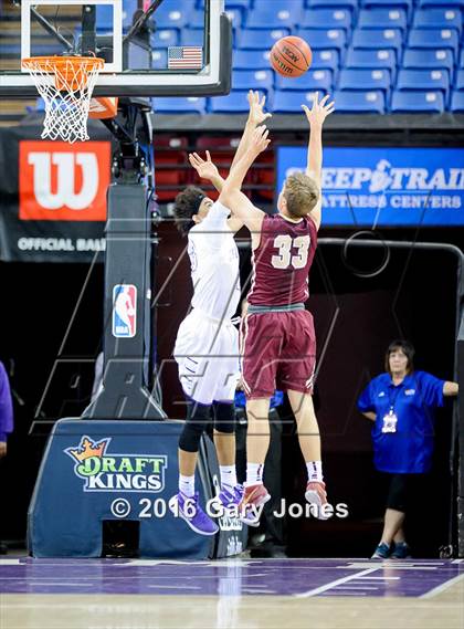 Thumbnail 1 in Sacramento vs. Whitney (CIF SJS D2 Semifinal) photogallery.