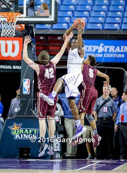 Thumbnail 1 in Sacramento vs. Whitney (CIF SJS D2 Semifinal) photogallery.