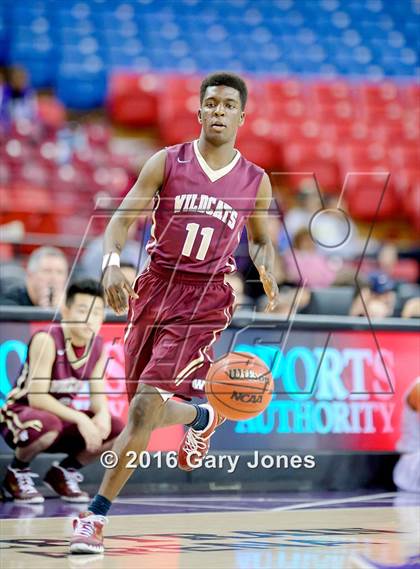 Thumbnail 3 in Sacramento vs. Whitney (CIF SJS D2 Semifinal) photogallery.
