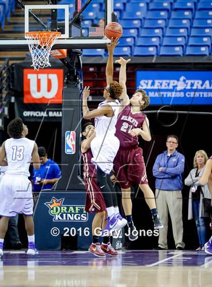 Thumbnail 2 in Sacramento vs. Whitney (CIF SJS D2 Semifinal) photogallery.