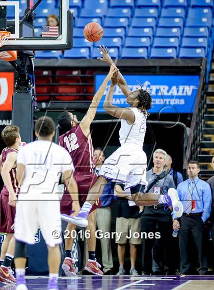 Thumbnail 1 in Sacramento vs. Whitney (CIF SJS D2 Semifinal) photogallery.