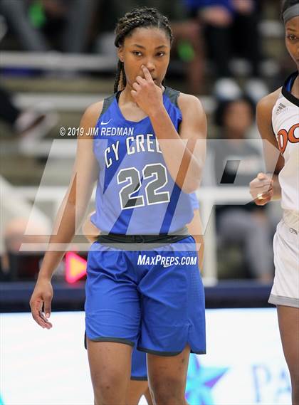 Thumbnail 3 in Cypress Creek vs. Dobie (McDonald's Texas Invitational) photogallery.