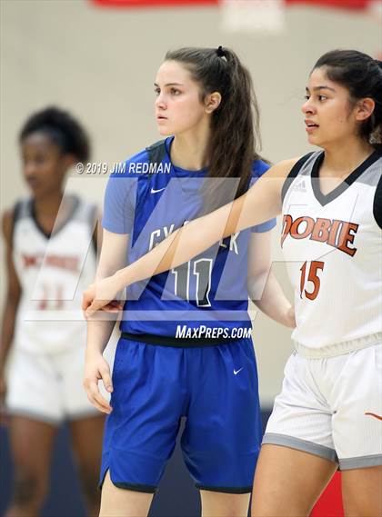 Thumbnail 1 in Cypress Creek vs. Dobie (McDonald's Texas Invitational) photogallery.