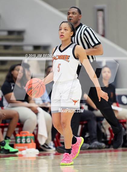 Thumbnail 1 in Cypress Creek vs. Dobie (McDonald's Texas Invitational) photogallery.
