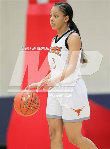 Thumbnail 2 in Cypress Creek vs. Dobie (McDonald's Texas Invitational) photogallery.
