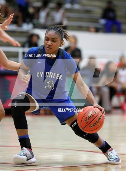 Thumbnail 2 in Cypress Creek vs. Dobie (McDonald's Texas Invitational) photogallery.