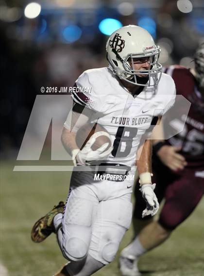 Thumbnail 1 in Calallen vs. Flour Bluff photogallery.