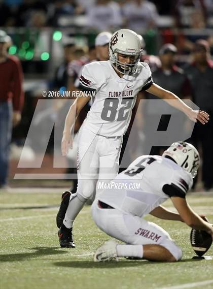 Thumbnail 3 in Calallen vs. Flour Bluff photogallery.