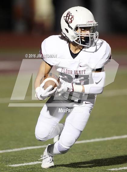Thumbnail 3 in Calallen vs. Flour Bluff photogallery.