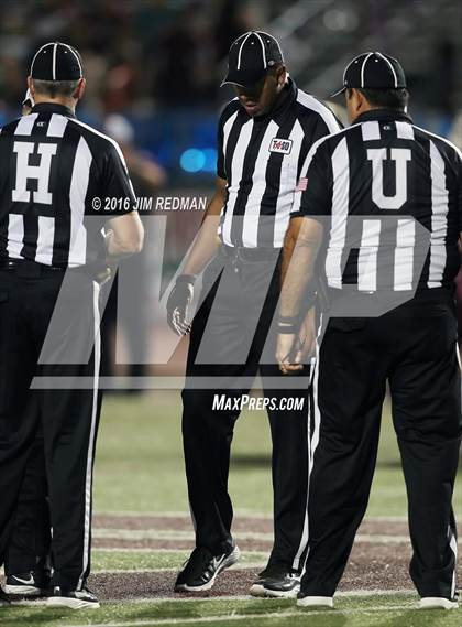 Thumbnail 3 in Calallen vs. Flour Bluff photogallery.