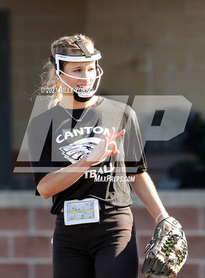 Thumbnail 2 in Grand Saline vs Canton photogallery.