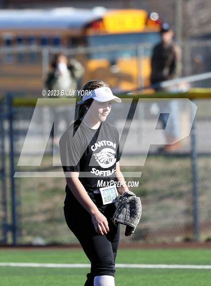 Thumbnail 3 in Grand Saline vs Canton photogallery.