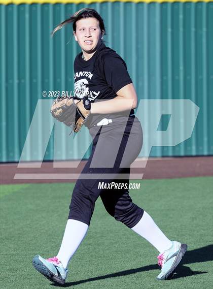 Thumbnail 3 in Grand Saline vs Canton photogallery.