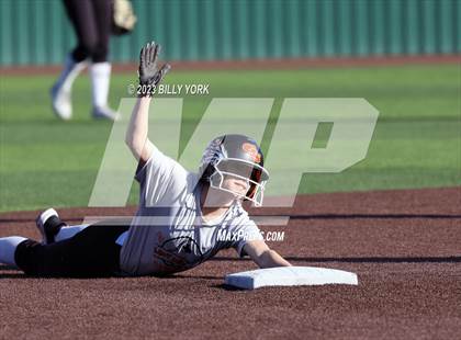 Thumbnail 3 in Grand Saline vs Canton photogallery.