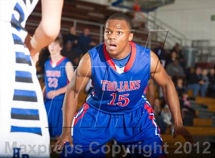 Thumbnail 3 in Highlands Ranch vs. Fountain-Fort Carson (Cherry Creek Holiday Classic) photogallery.