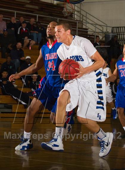 Thumbnail 2 in Highlands Ranch vs. Fountain-Fort Carson (Cherry Creek Holiday Classic) photogallery.