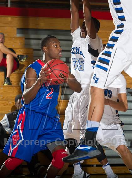 Thumbnail 1 in Highlands Ranch vs. Fountain-Fort Carson (Cherry Creek Holiday Classic) photogallery.