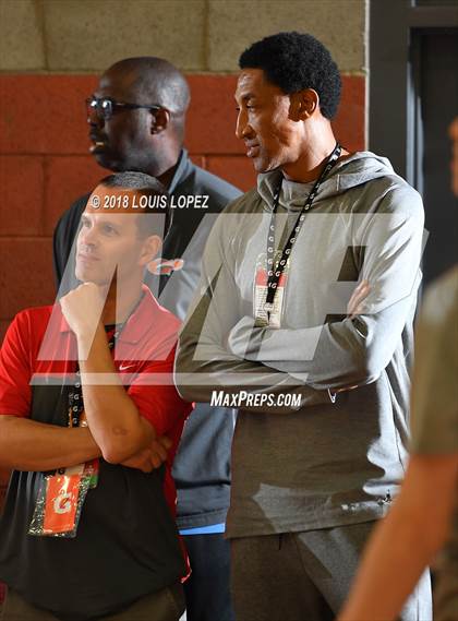 Thumbnail 1 in Fairfax vs. Bishop Gorman (Nike Extravaganza) photogallery.