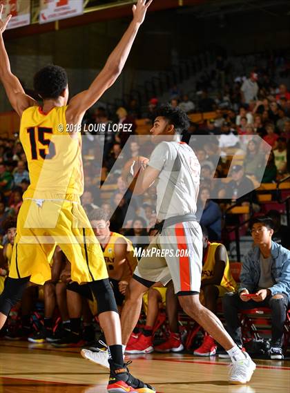 Thumbnail 3 in Fairfax vs. Bishop Gorman (Nike Extravaganza) photogallery.