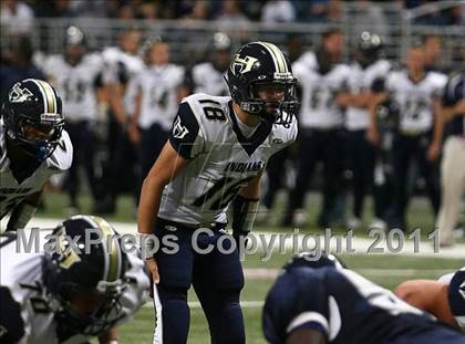 Thumbnail 1 in Holt vs. Howell Central (Great American Football Classic) photogallery.