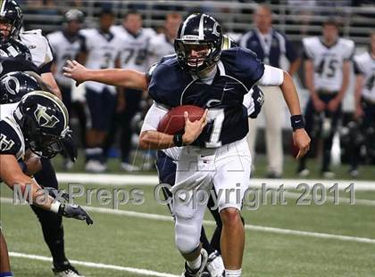 Thumbnail 1 in Holt vs. Howell Central (Great American Football Classic) photogallery.