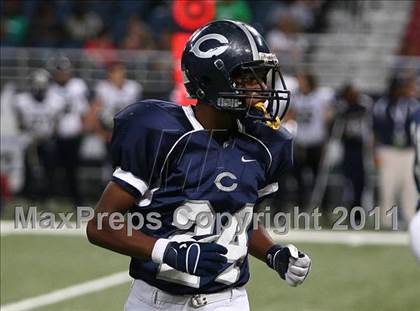 Thumbnail 3 in Holt vs. Howell Central (Great American Football Classic) photogallery.