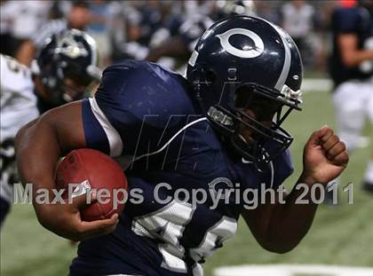Thumbnail 3 in Holt vs. Howell Central (Great American Football Classic) photogallery.