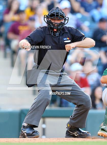 Thumbnail 3 in Nogales vs. Horizon (AIA 5A State Final) photogallery.