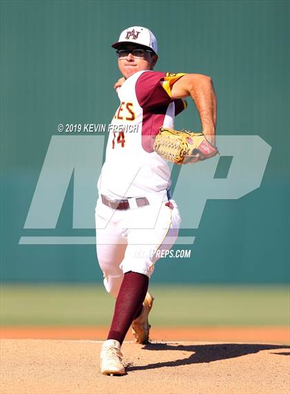Thumbnail 2 in Nogales vs. Horizon (AIA 5A State Final) photogallery.
