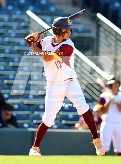 Thumbnail 2 in Nogales vs. Horizon (AIA 5A State Final) photogallery.