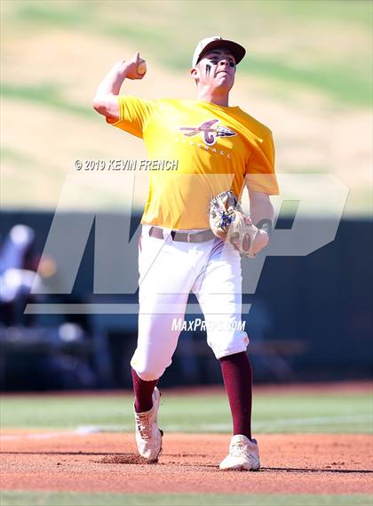 Thumbnail 2 in Nogales vs. Horizon (AIA 5A State Final) photogallery.
