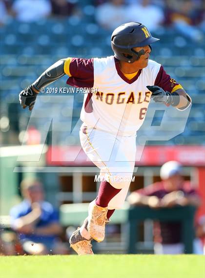 Thumbnail 2 in Nogales vs. Horizon (AIA 5A State Final) photogallery.