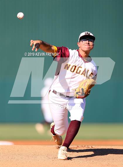 Thumbnail 2 in Nogales vs. Horizon (AIA 5A State Final) photogallery.