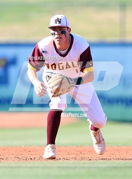 Thumbnail 3 in Nogales vs. Horizon (AIA 5A State Final) photogallery.