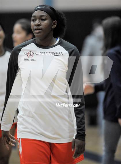 Thumbnail 1 in Skyline vs. Central (NIKE Tournament of Champions)  photogallery.
