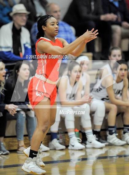 Thumbnail 1 in Skyline vs. Central (NIKE Tournament of Champions)  photogallery.