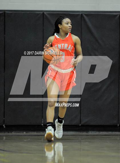 Thumbnail 1 in Skyline vs. Central (NIKE Tournament of Champions)  photogallery.
