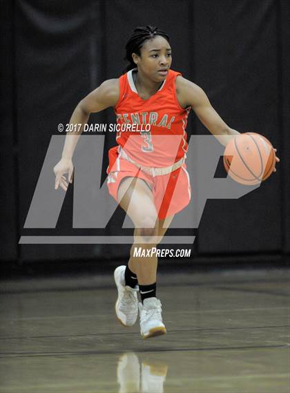 Thumbnail 2 in Skyline vs. Central (NIKE Tournament of Champions)  photogallery.