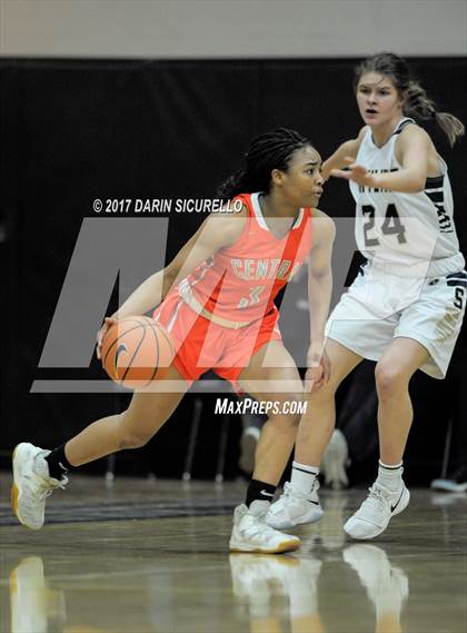 Thumbnail 3 in Skyline vs. Central (NIKE Tournament of Champions)  photogallery.
