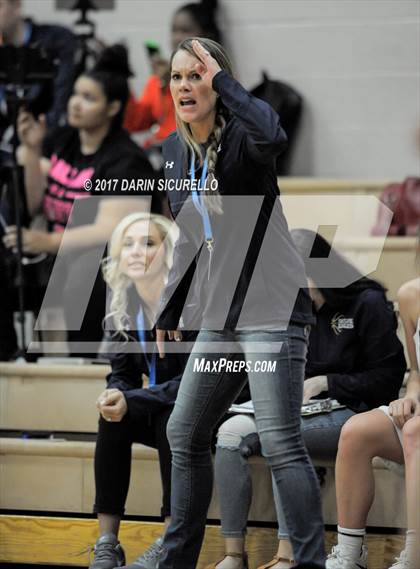 Thumbnail 3 in Skyline vs. Central (NIKE Tournament of Champions)  photogallery.