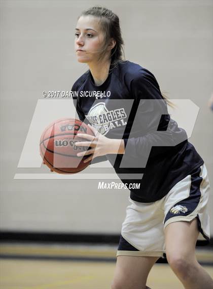 Thumbnail 1 in Skyline vs. Central (NIKE Tournament of Champions)  photogallery.