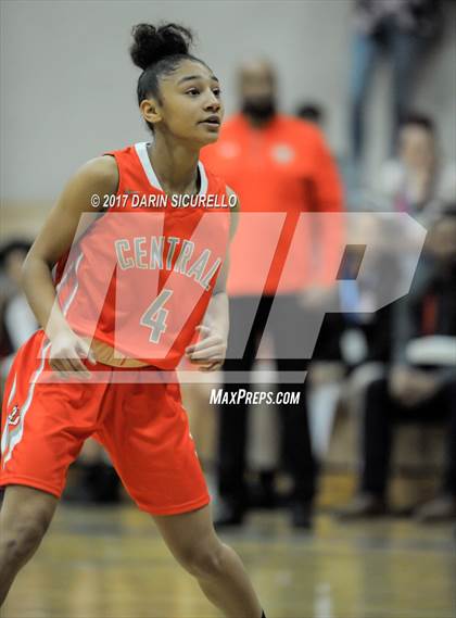 Thumbnail 3 in Skyline vs. Central (NIKE Tournament of Champions)  photogallery.