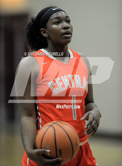 Thumbnail 1 in Skyline vs. Central (NIKE Tournament of Champions)  photogallery.