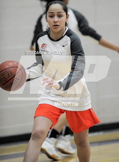 Thumbnail 2 in Skyline vs. Central (NIKE Tournament of Champions)  photogallery.