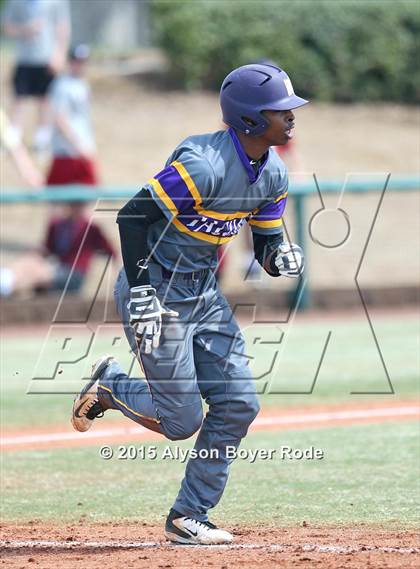 Thumbnail 2 in DeSoto Central vs. Trinity Prep (National High School Invitational) photogallery.