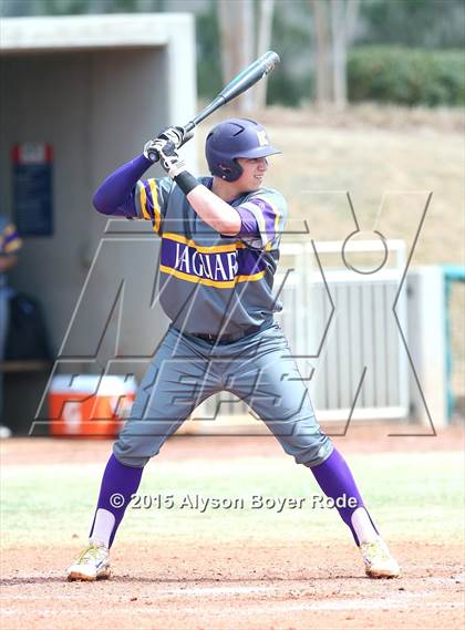Thumbnail 1 in DeSoto Central vs. Trinity Prep (National High School Invitational) photogallery.