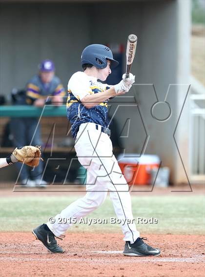 Thumbnail 2 in DeSoto Central vs. Trinity Prep (National High School Invitational) photogallery.