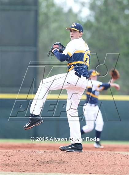 Thumbnail 3 in DeSoto Central vs. Trinity Prep (National High School Invitational) photogallery.