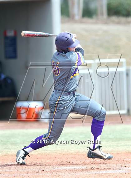 Thumbnail 2 in DeSoto Central vs. Trinity Prep (National High School Invitational) photogallery.